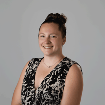 Sara-Eanni-Headshot-2025